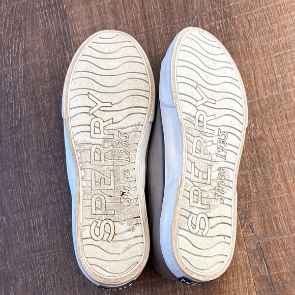 Sperry Women’s Gray Casual Shoes - Picture 7 of 7
